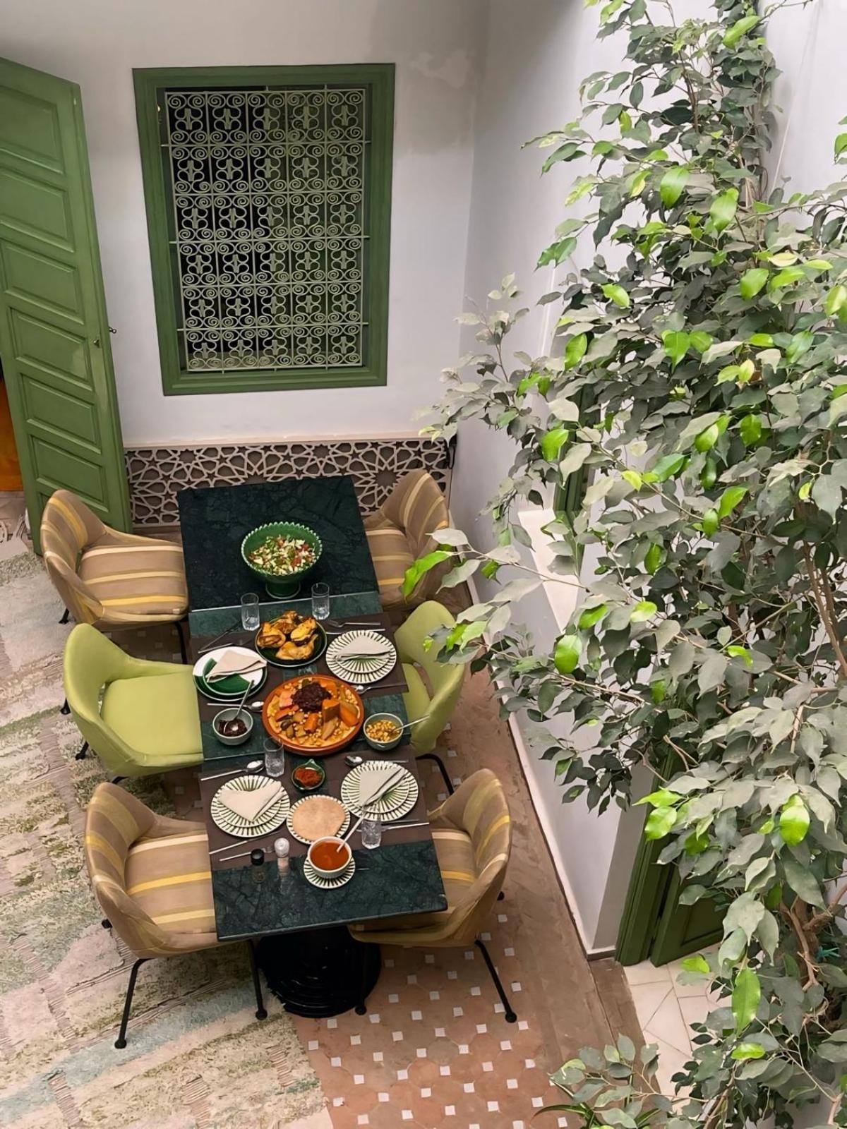 Riad Dar Adal Exclusivite 2 A 6 Personnes Petit Dejeuner Compris Place Jemaa El Fna Marrakesh Exterior photo